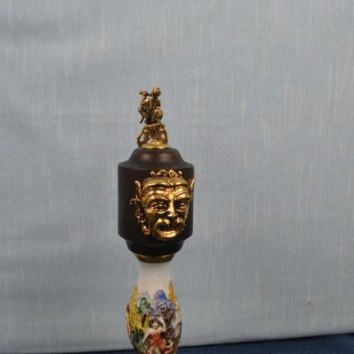 LOT 227. GLASSWARE AND VINTAGE PEPPER GRINDER MUSIC BOX