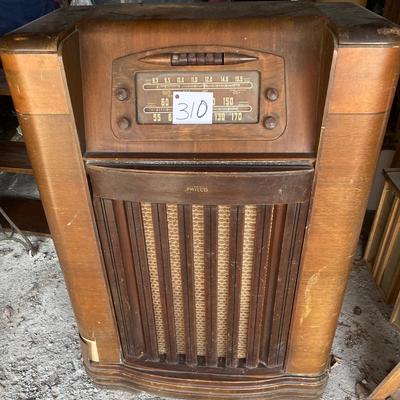 Vintage Philco Radio Record Player