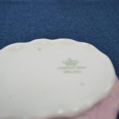 LOT 235. HOME DECOR ITEMS