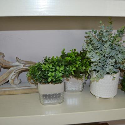 LOT 301 HOME DECOR