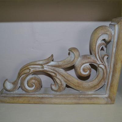 LOT 301 HOME DECOR