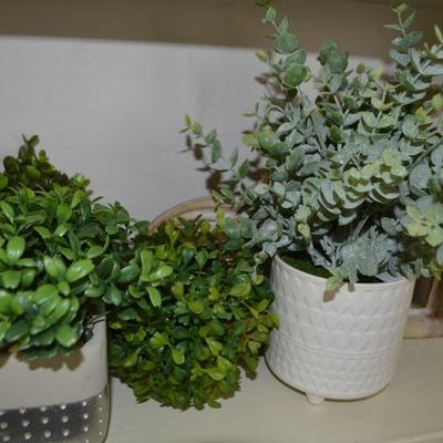 LOT 301 HOME DECOR
