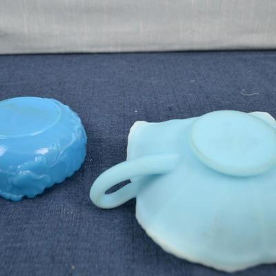 LOT 305 BOWLS AND DECOR