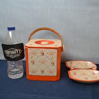LOT 309. HOME DECOR