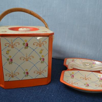 LOT 309. HOME DECOR