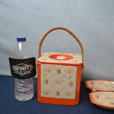LOT 309. HOME DECOR