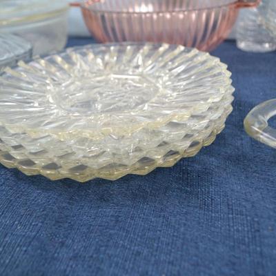 LOT 313. GLASSWARE PLATES