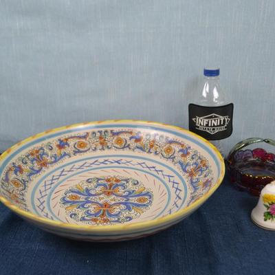 LOT 314. BOWLS AND BELLS