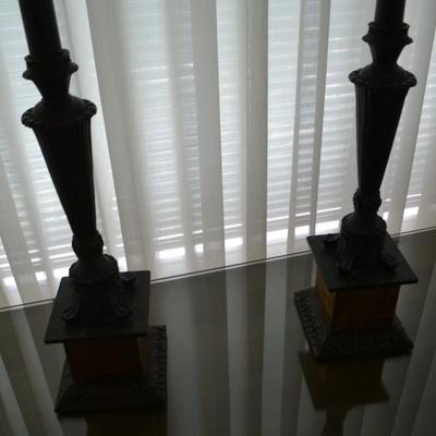 LOT 320. PAIR OF TABLE LAMPS
