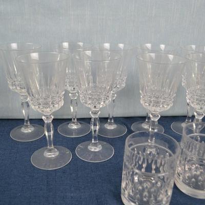 LOT 326. WINE GLASSES AND  2 TUMBLERS