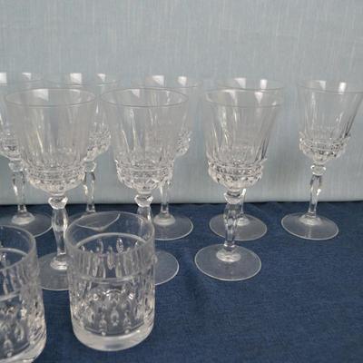 LOT 326. WINE GLASSES AND  2 TUMBLERS