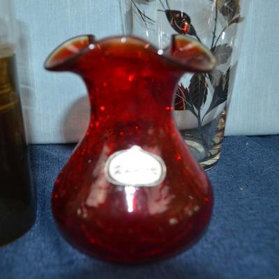 LOT 330. GLASSWARE AND CANDLE SET
