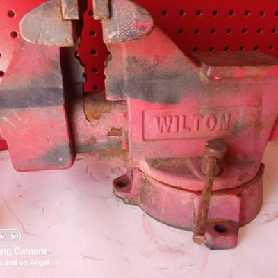 Bench Vise