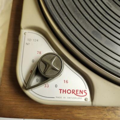Vintage Thorens TD 124 Turntable w ESL s-2000 tonearm powers up turntable turns working