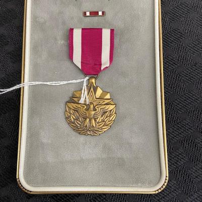 World War II US Army meritorious service medal set