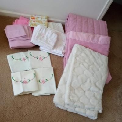 VARIOUS SIZES OF BEDDING