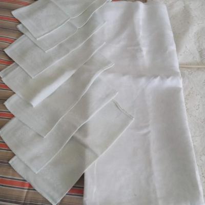 DINING/KITCHEN TABLE LINENS