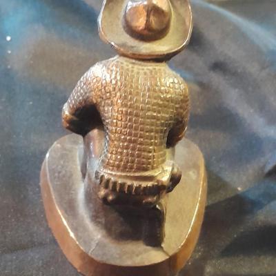 VINTAGE BRONZE COLORED LEAD METAL WESTERN HORSE STATUE AND GOLD PANNER FIGURES