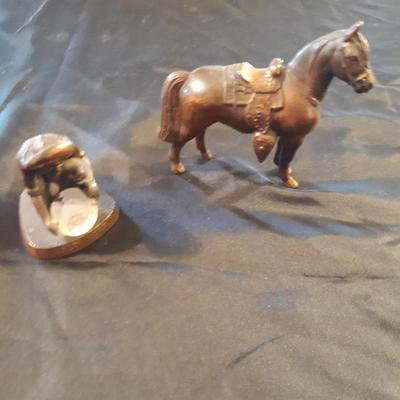 VINTAGE BRONZE COLORED LEAD METAL WESTERN HORSE STATUE AND GOLD PANNER FIGURES