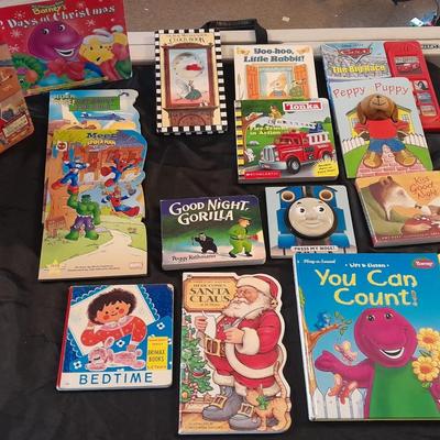 CHILDREN'S BOARD BOOKS, GREAT FOR TODDLERS!