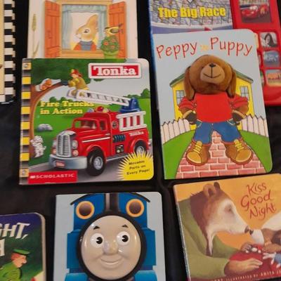 CHILDREN'S BOARD BOOKS, GREAT FOR TODDLERS!