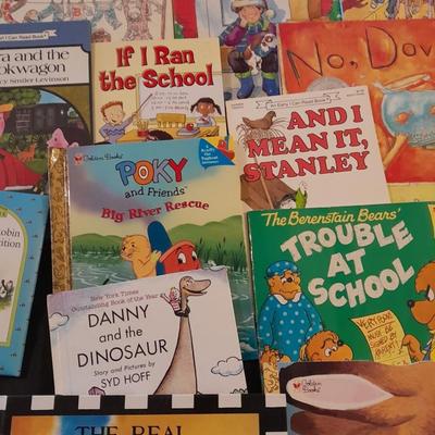 CHILDREN'S BOOKS, MOTHER GOOSE, FUNNY BUGS, NO DAVID! AND MORE GREAT TITLES