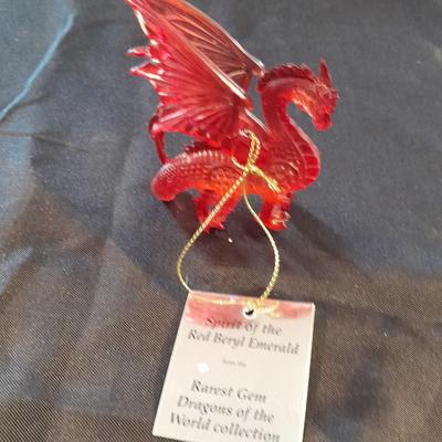 SPIRIT OF THE PAINITE RAREST GEM DRAGONS OF THE WORLD FIGURES RED BERYL EMERALD