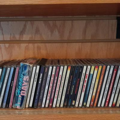 LARGE COLLECTION OF CD/ COMPACT DISC MUSIC, COUNTRY, ROCK AND ROLL AND MORE