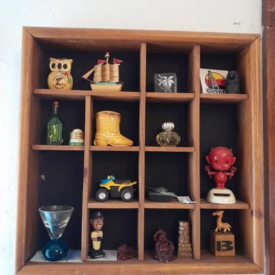 SHADOW BOX WITH LITTLE TRINKETS AND TREASURE COLLECTABLES