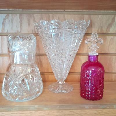 CRYSTAL DECANTER GLASS COMBO, BEAUTIFUL LEAD GLASS VASE WITH BIRD, AND PINK BOTTLE WITH STOPPER
