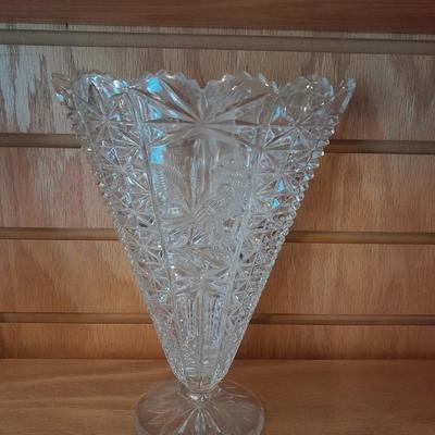CRYSTAL DECANTER GLASS COMBO, BEAUTIFUL LEAD GLASS VASE WITH BIRD, AND PINK BOTTLE WITH STOPPER