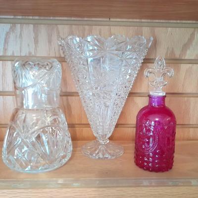 CRYSTAL DECANTER GLASS COMBO, BEAUTIFUL LEAD GLASS VASE WITH BIRD, AND PINK BOTTLE WITH STOPPER