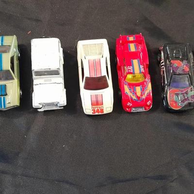 FIVE HOT WHEEL COLLECTABLE CARS