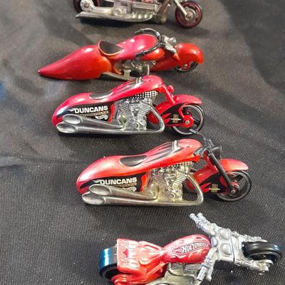 FIVE COLLECTABLE HOT WHEELS MOTORCYCLES