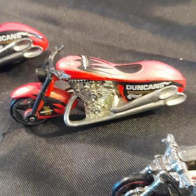 FIVE COLLECTABLE HOT WHEELS MOTORCYCLES