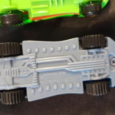 FIVE COLLECTABLE HOT WHEEL CARS MATTEL RACERS