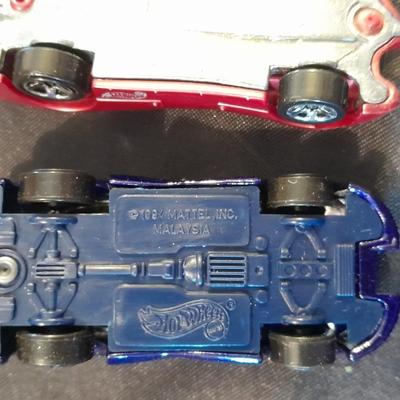 FIVE COLLECTABLE HOT WHEEL CARS MATTEL RACERS