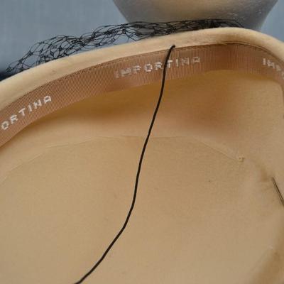 LOT 339. LADIES VINTAGE HAT