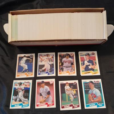 FLEER 1990 BASEBALL TRADING COLLECTABLE CARDS SPORTS CARDS BOXED SET