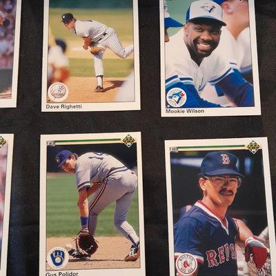 1990 UPPER DECK BASEBALL SPORTS TRADING CARDS BOXED SET