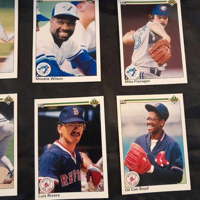 1990 UPPER DECK BASEBALL SPORTS TRADING CARDS BOXED SET