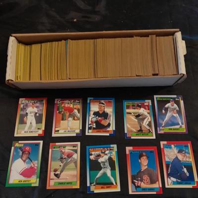 1990 TOPPS BASEBALL TRADING CARDS BOXED SET SPORTSCARDS