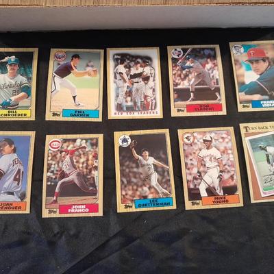 BASEBALL CARDS BOX SET SPORTSCARDS