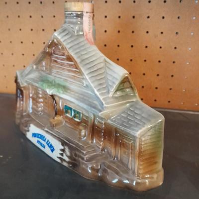 PONDEROSA RANCH HOUSE JIM BEAM DECANTER AND AVERY CREATIONS HORSE STATUE