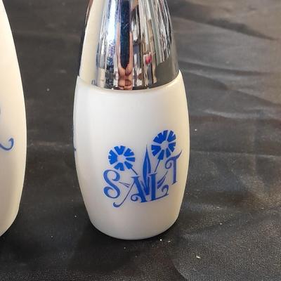 VINTAGE WESTMORELAND WHITE MILK GLASS SUGAR, SALT & PEPPER BLUE FLOWER