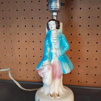 ANTIQUE VICTORIAN STYLE PORCELAIN MAN & WOMAN BEDSIDE LAMPS