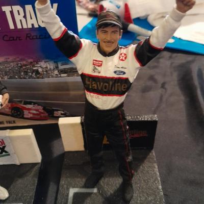 HARDBACK NASCAR LEGENDS OF THE TRACK BOOK WITH NASCAR FIGURES