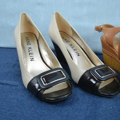 LOT 380. LADIES SHOES SIZE 8