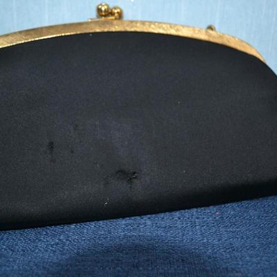 LOT 391.  FOUR LADIES HANDBAGS