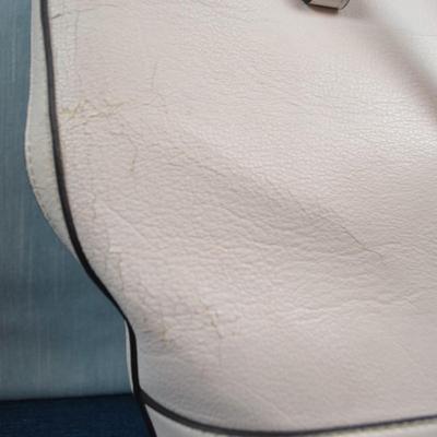 LOT 395. THREE LADIES HANDBAGS